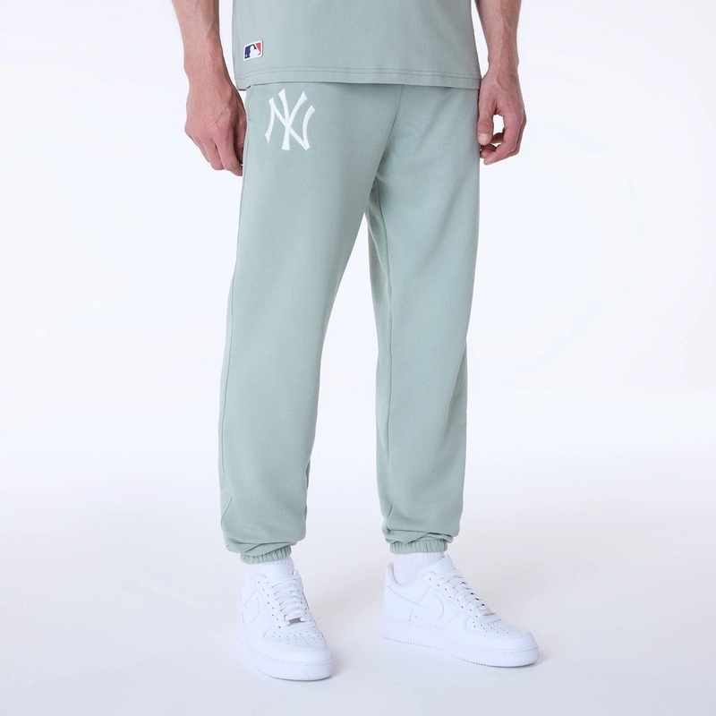 New York Yankees MLB League Essential Pastel Green Fleece Joggers XS