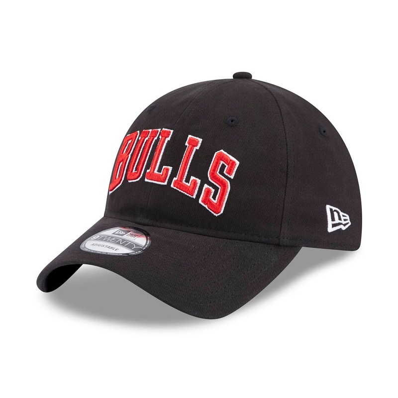 Chicago Bulls 9TWENTY Team Script Black Cap One Size