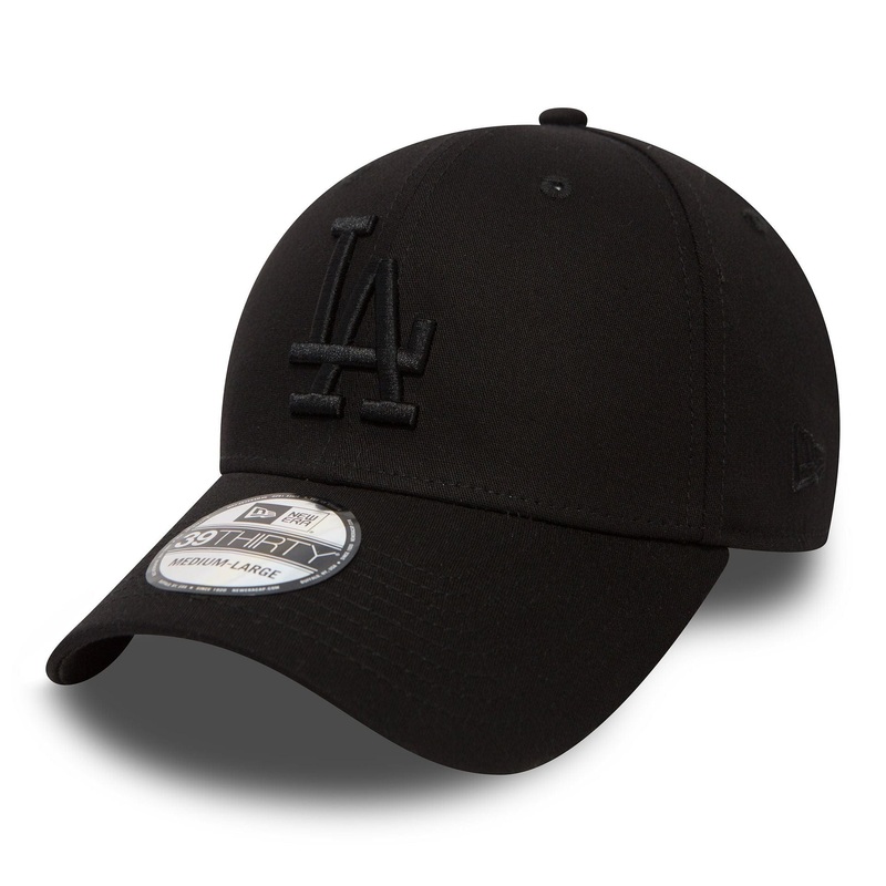LA Dodgers Essential Black On Black 39THIRTY Cap XS-S