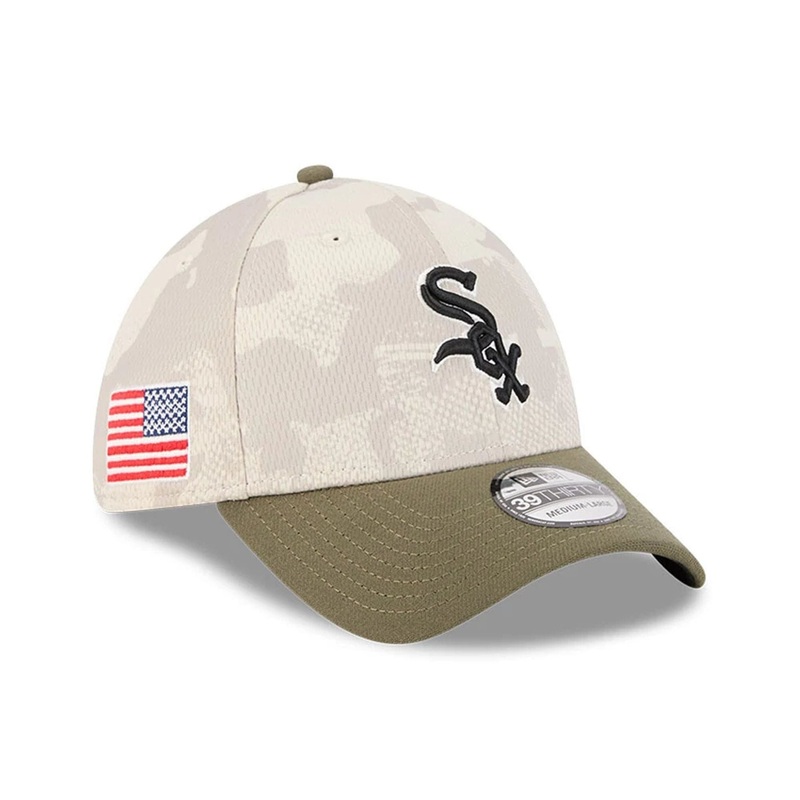 Chicago White Sox MLB Armed Forces Day 2025 Light Beige 39THIRTY Stretch Fit Cap S-M
