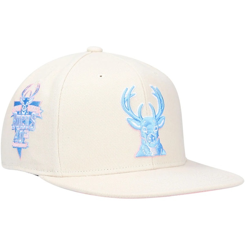 Mitchell & Ness x Lids Milwaukee Bucks Cream 40th Anniversary Hardwood Classics Cake Pop Fitted Hat