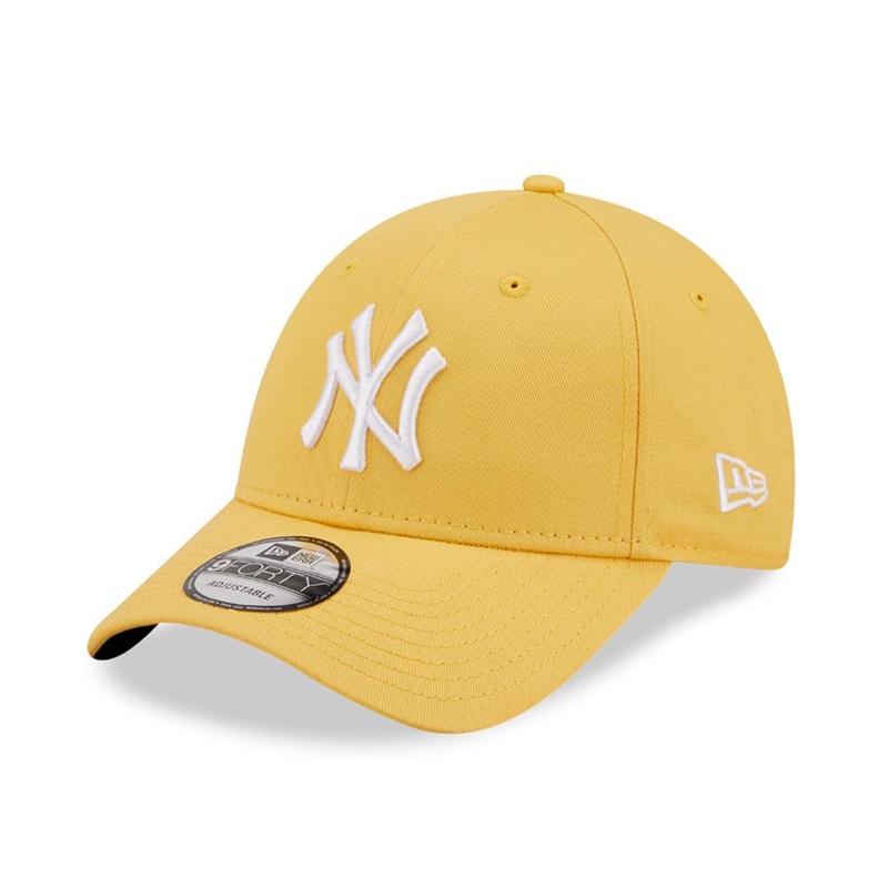 New York Yankees 9FORTY League Essential Yellow Cap One Size