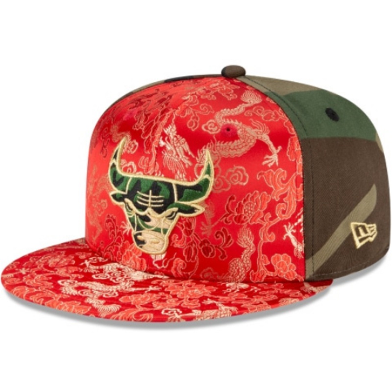 New Era Chicago Bulls Dragon Satin 59Fifty Fitted Hat