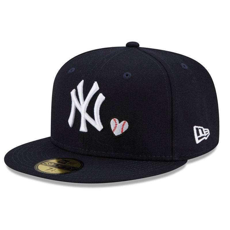 New York Yankees 59FIFTY Team Heart Navy Cap 7
