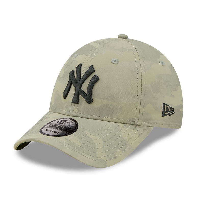 New York Yankees 9FORTY Tonal Camo Green Cap One Size