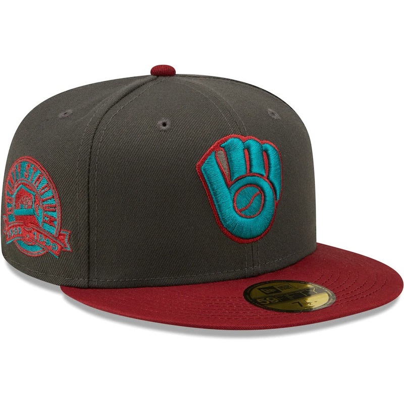 New Era Milwaukee Brewers Graphite/Cardinal County Stadium Titlewave 59FIFTY Fitted Hat