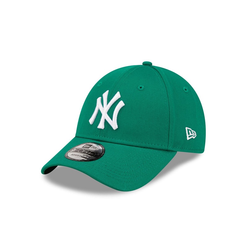 New York Yankees 9FORTY Womens League Essential Green Cap One Size