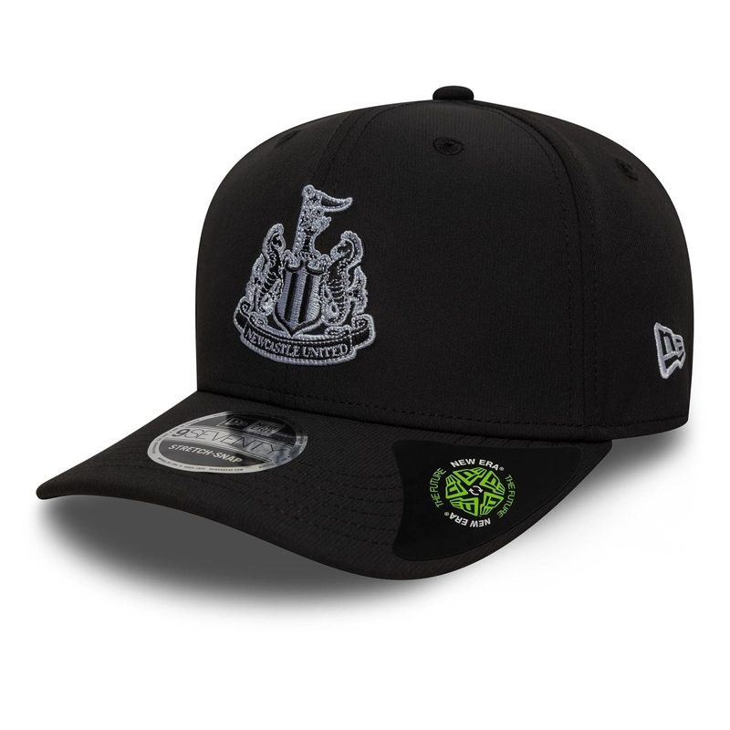Newcastle United FC Recycled Black 9SEVENTY Stretch Snap Adjustable Cap OSFM
