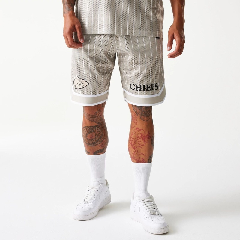 Kansas City Chiefs NFL Pinstripe Cream Shorts XS