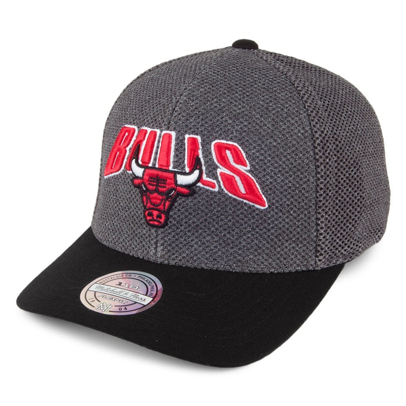 Mitchell & Ness Snapback Cap Chicago Bulls – Flashback 110 – Grey-Black Adjustable