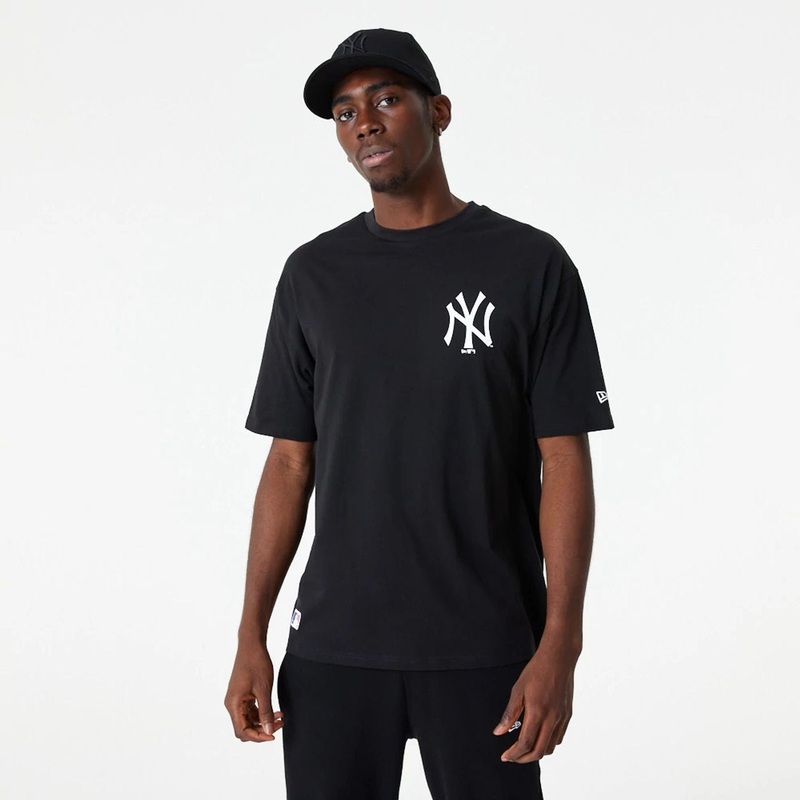 New York Yankees MLB Essential Black Oversized T-Shirt XS