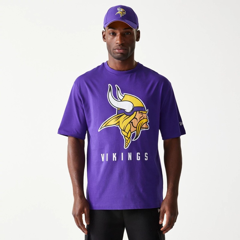 Minnesota Vikings NFL Games Slogan Purple Oversized T-Shirt XS