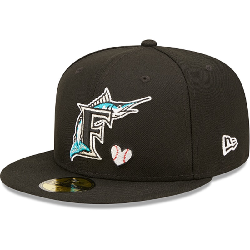 New Era Florida Marlins Team Heart 2022 59FIFTY Fitted Hat