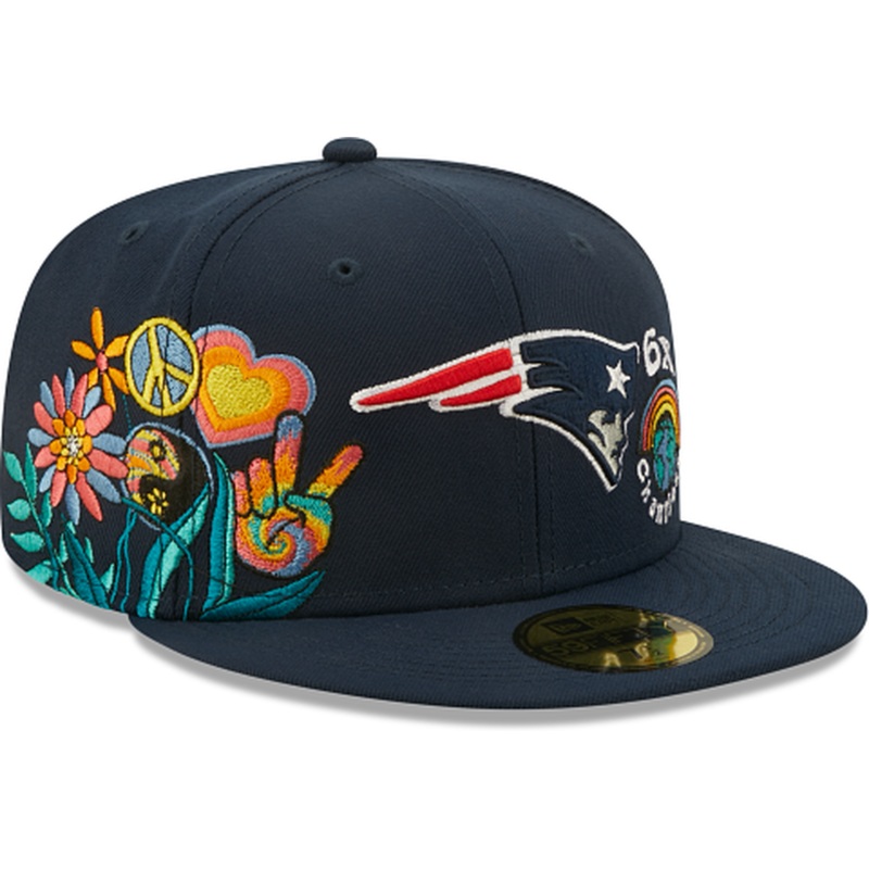 New Era New England Patriots Groovy 2022 59FIFTY Fitted Hat