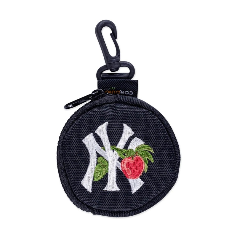 New York Yankees MLB Harvest Merch Black Coin Bag OSFM