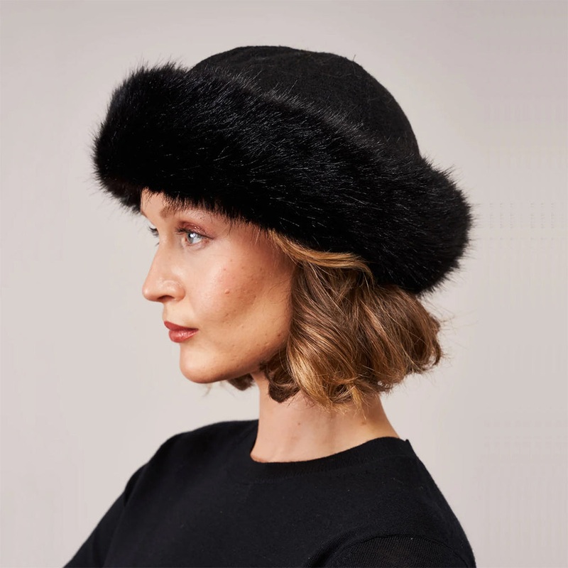 Helen Moore Faux Fur Winter Hat – Black 1-Size