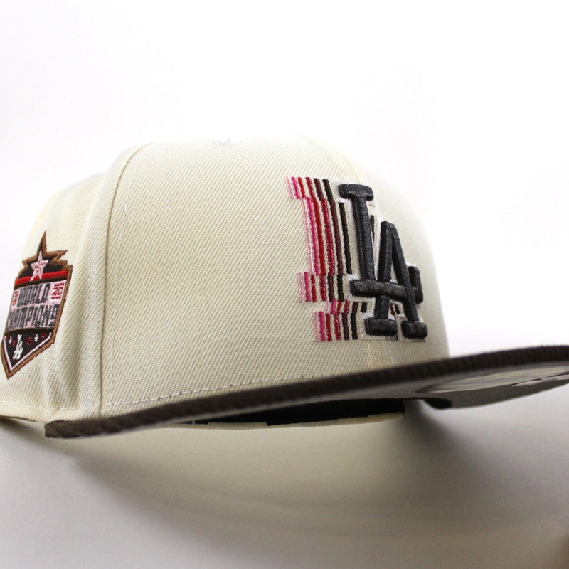 Los Angeles Dodgers World Series Champions 2022 New Era 59Fifty Fitted Hat (Chrome White Walnut Corduroy Gray Under Brim) 7