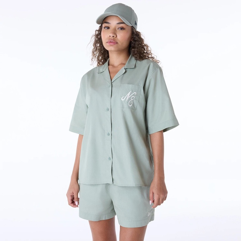 Womens New Era Revere Pastel Green T-Shirt XS